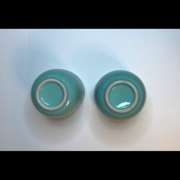 Pair of cute turquoise sea foam tea cups - Picture 3 of 4
